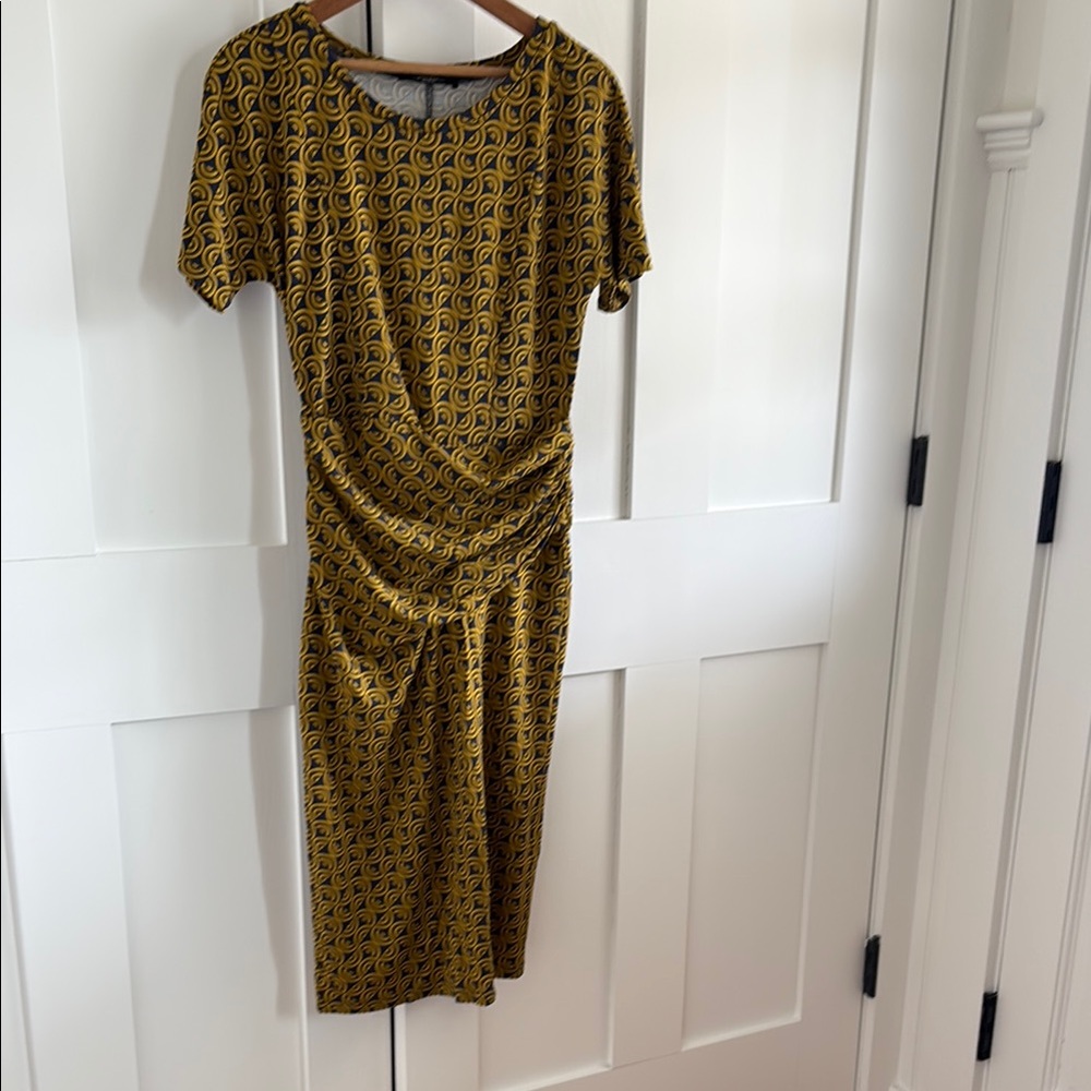 SOLD - Weekend Max Mara Elegant Gold & Navy Patterned Dress